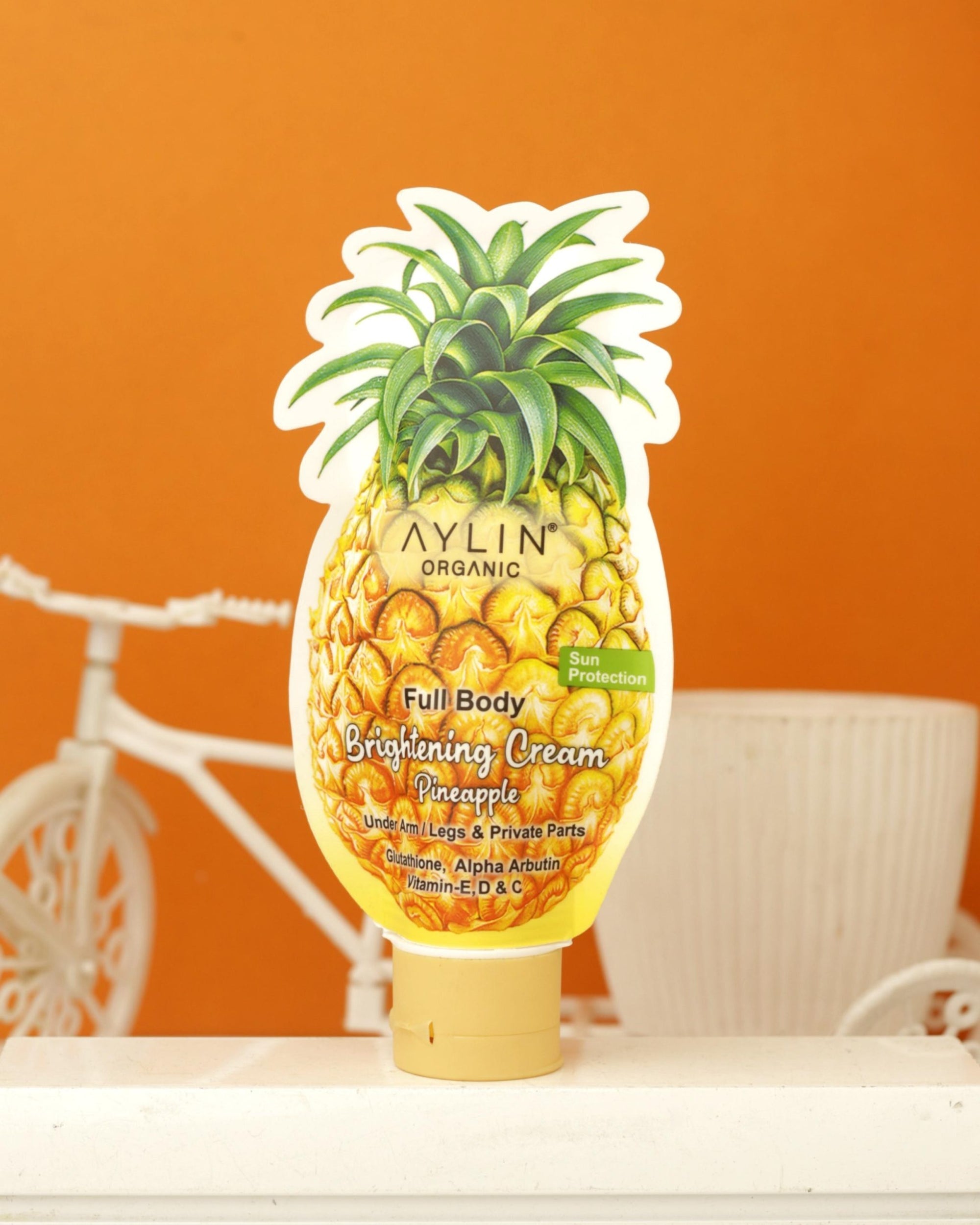 Pineapple Infused Skin Brightening Cream – Natural Glow & Even Skin Tone Formula 100 Ml